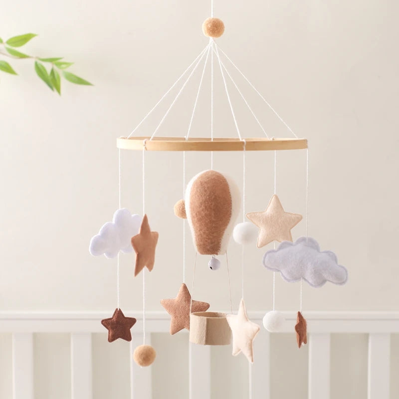 Mobile de Lit Bébé Montgolfière : Le Cadeau de Naissance Idéal